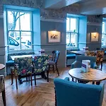Kings Head By Chef & Brewer Collection 3* Masham