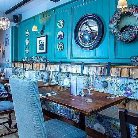 Kings Head By Chef & Brewer Collection Otel 3*