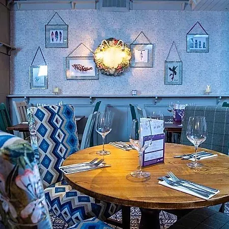Kings Head By Chef & Brewer Collection Otel