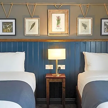 Otel Kings Head By Chef & Brewer Collection 3*