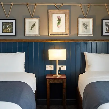 Kings Head By Chef & Brewer Collection Hotel 3*
