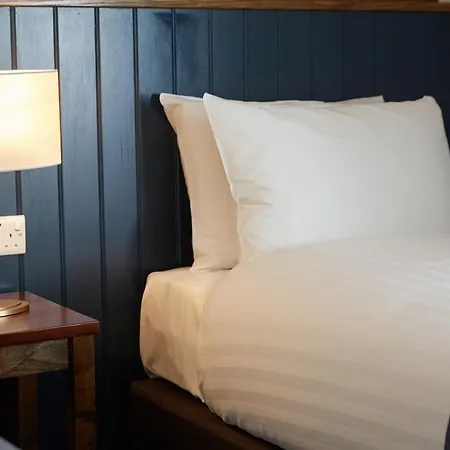 Hotel Kings Head By Chef & Brewer Collection 3*