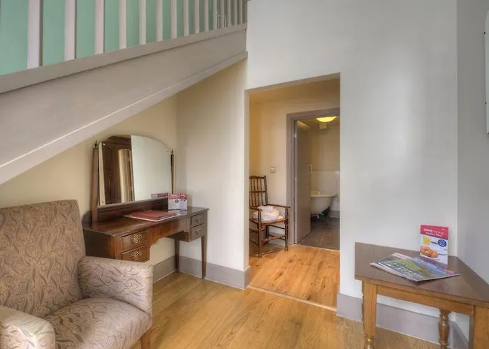 Kings Head By Chef & Brewer Collection 3* Masham