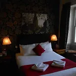 Kings Head By Chef & Brewer Collection 3*