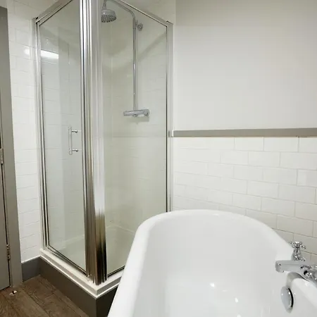 Hotel Kings Head By Chef & Brewer Collection