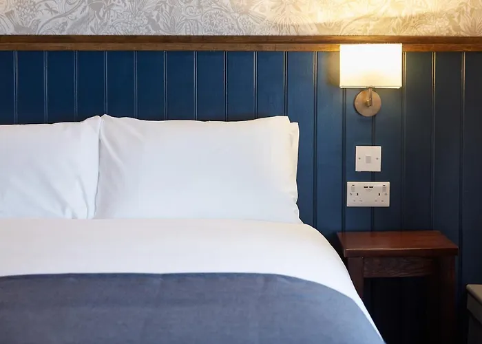 Hotel Kings Head By Chef & Brewer Collection 3*